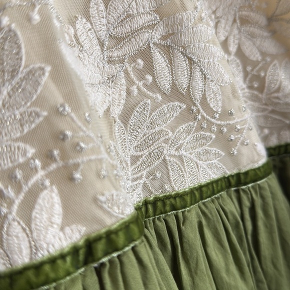 Elestory Holly Dress Cream Green Size 10-12 - Picture 4 of 5